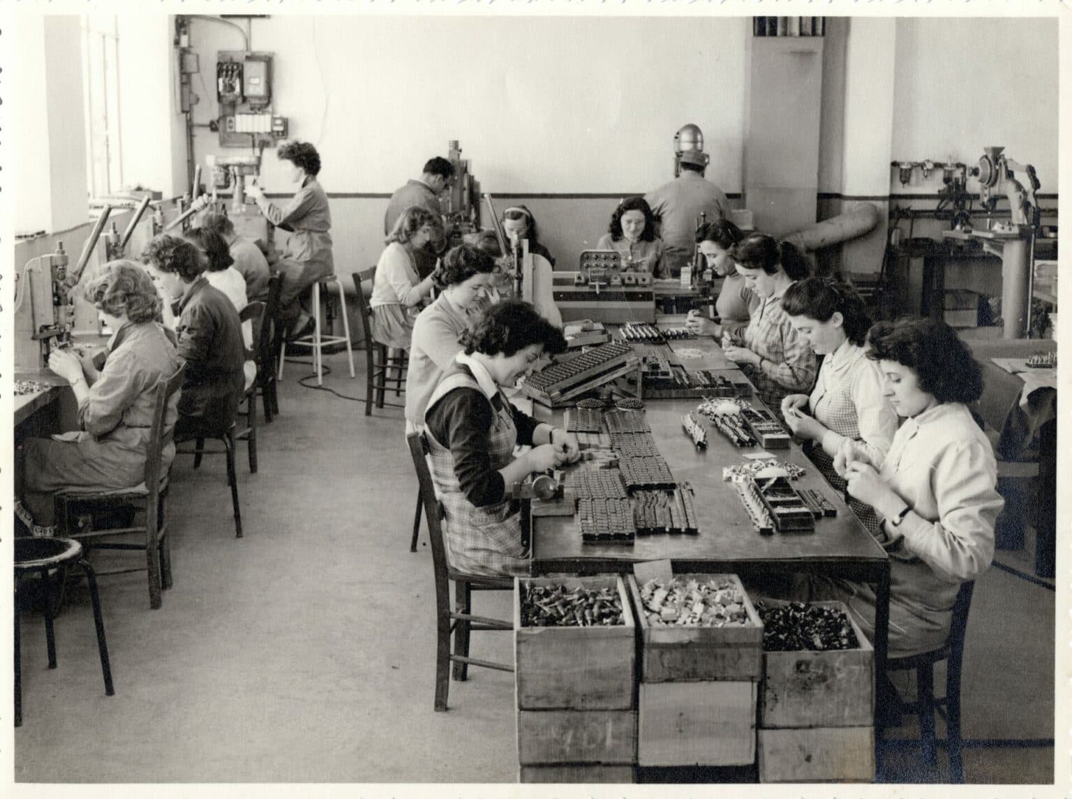 90s Manufacturing unit