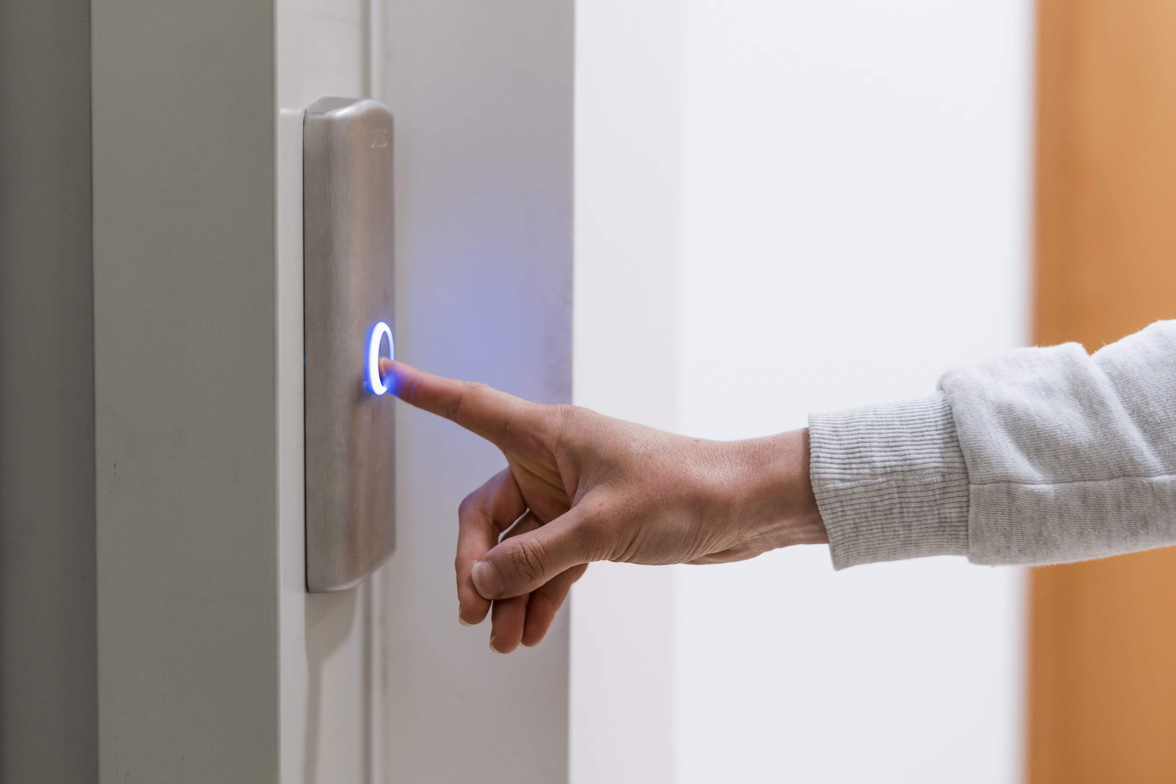03-door-access-control